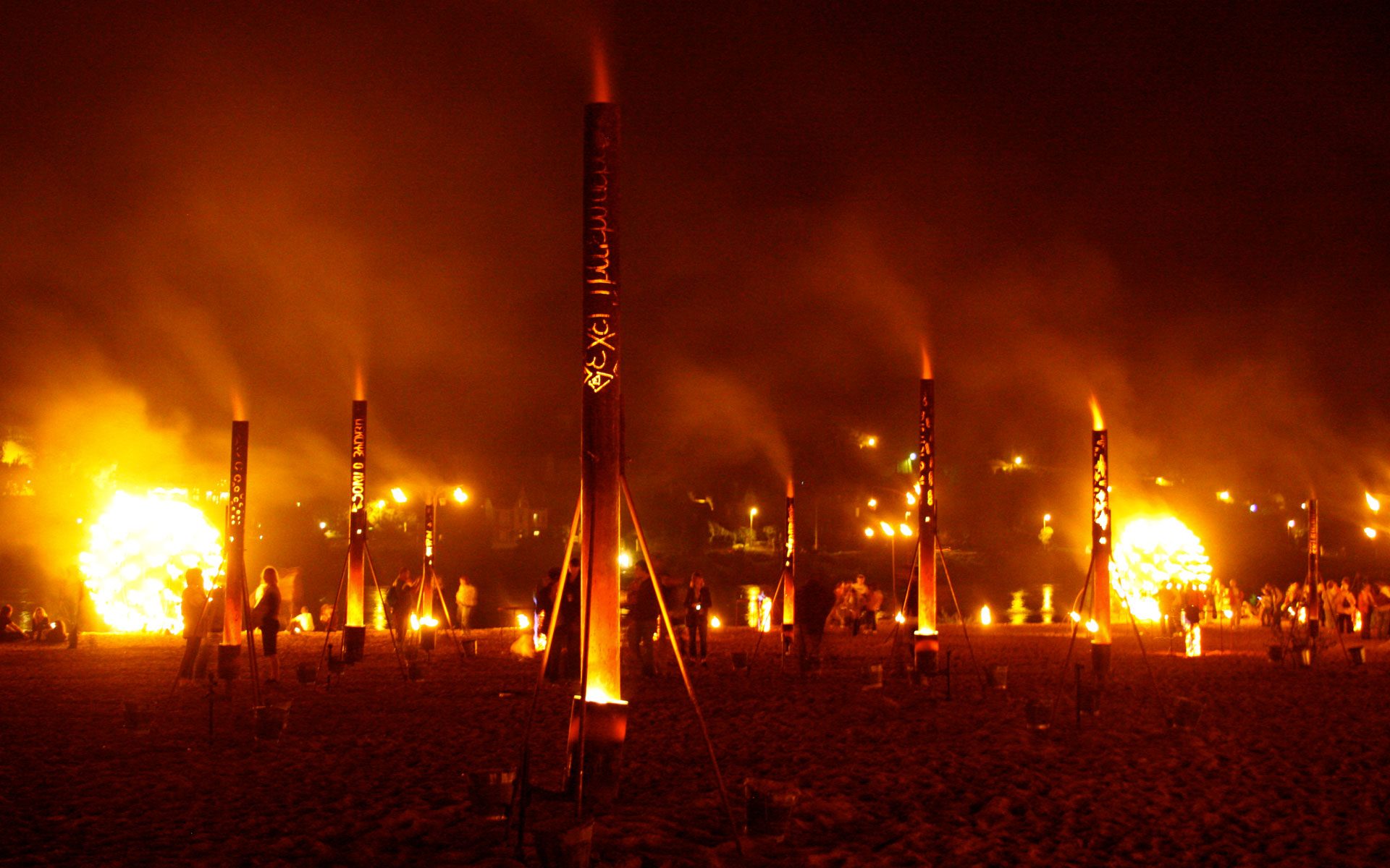 La compagnie Carabosse sera le 2e grand événement de ces 20 ans, avec un spectacle autour du feu sur les berges du Gardon.