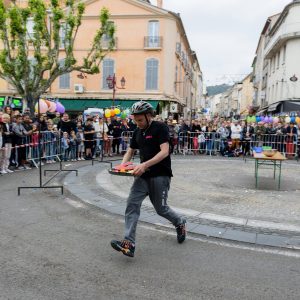 Animations dans les rues. Peñas, bodegas et Paquito cévenol ont animé 5 jours de Feria.
