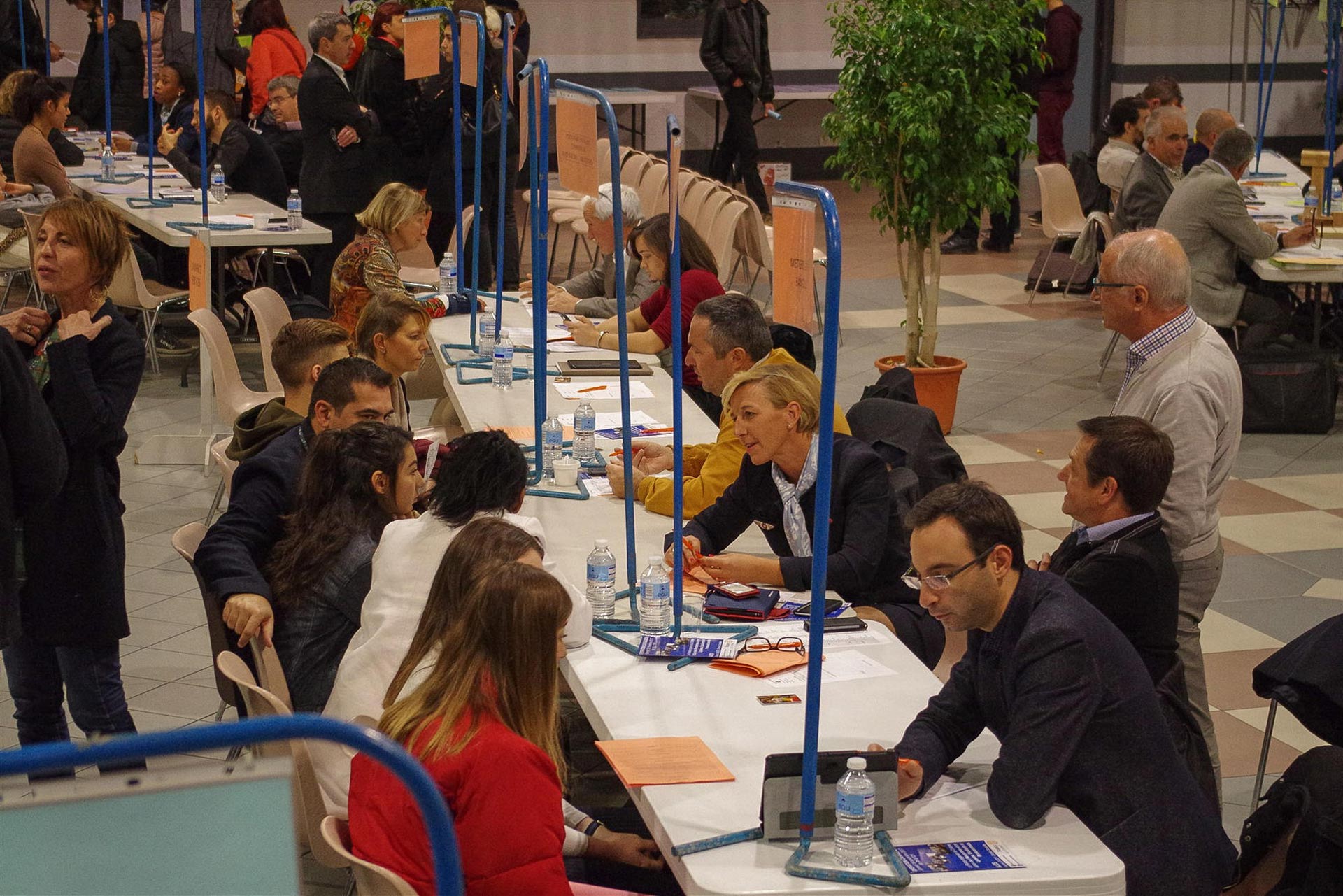 En ce début d’année, les 1600 élèves de Terminales de l’Agglo Pour les parents des collégiens, il faut choisir le lycée.