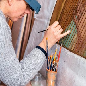 Retouche à l’aquarelle.