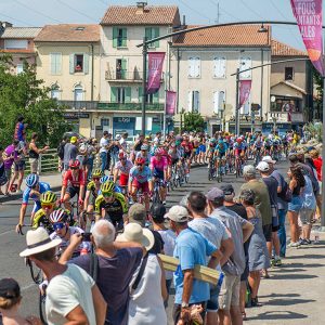 Le public était présent au rendez-vous pour encourager les coureurs.