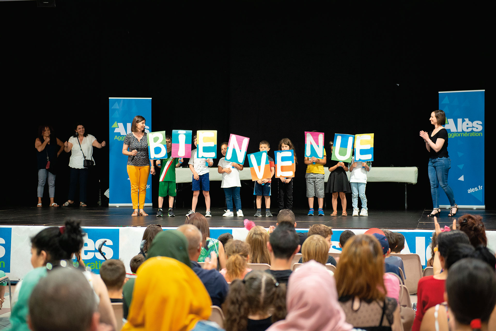 Vivante et joyeuse, la cérémonie de remise des diplômes a ravi le public qui avait trouvé place le 6 juin dans l’Espace Alès-Cazot.