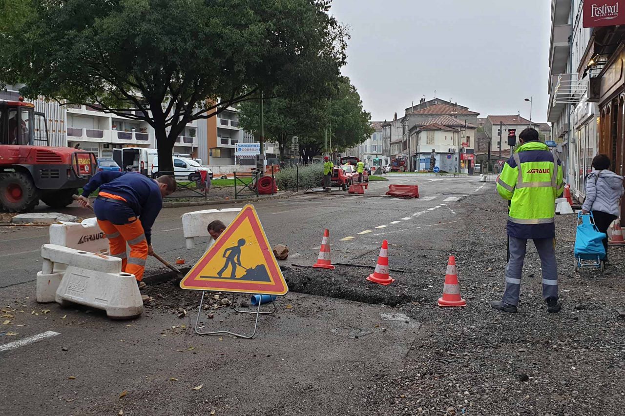 Les abords de l’entrée de la médiathèque d’Alès seront totalement requalifiés avant sa réouverture.