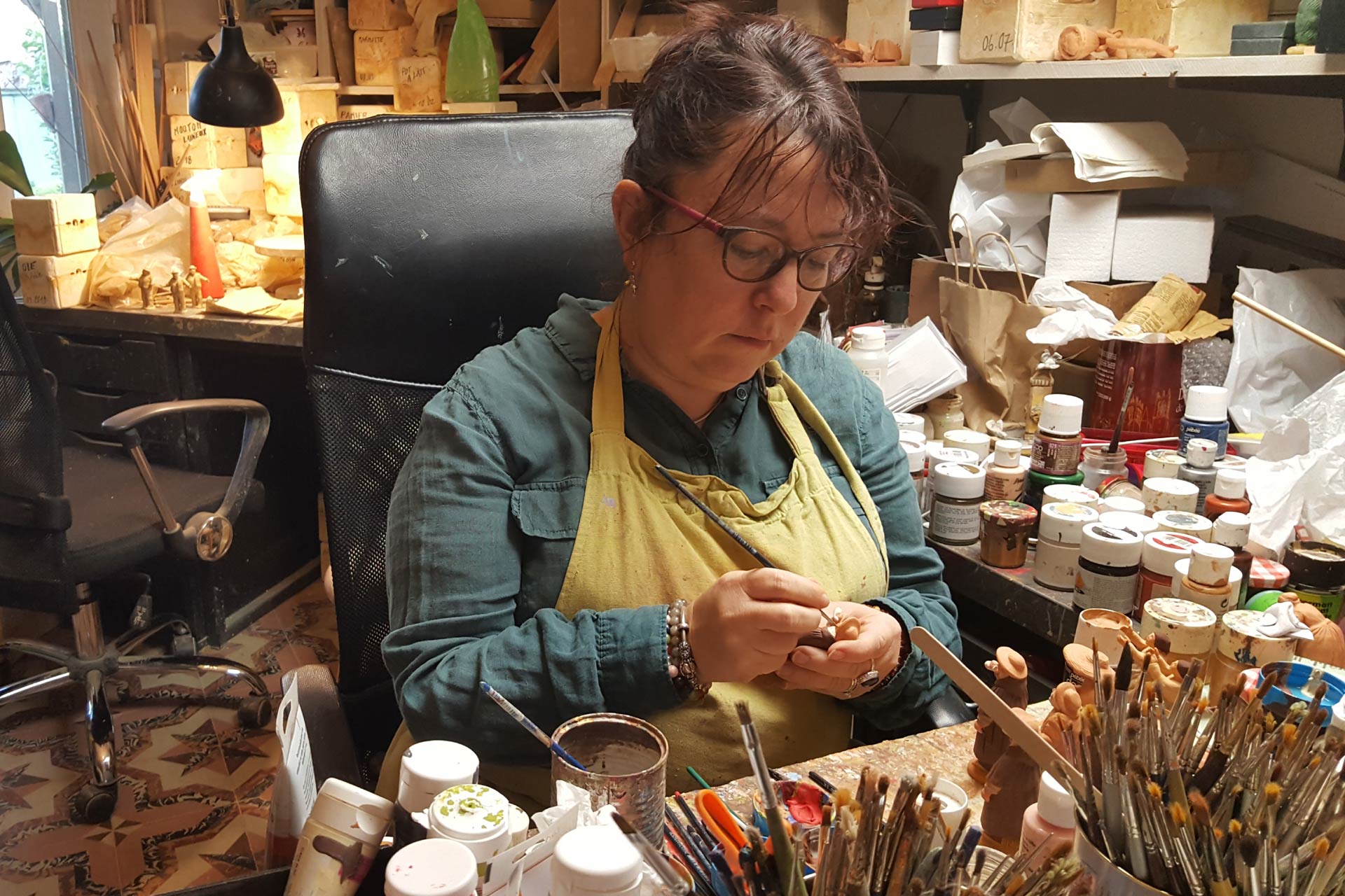 L’atelier de Sylvie de Marans est un lieu de création où s’entrecroisent mille idées.